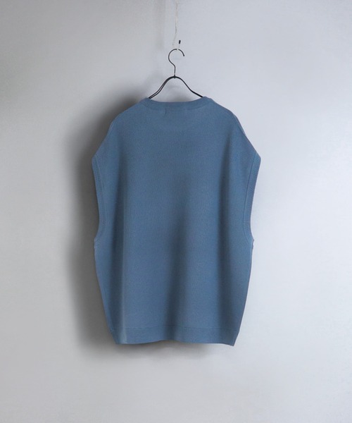 Confirm(コンファーム)の「Confirm / コンファーム ルーズオーバーサイズニットベスト(ベスト・メンズ・グリーン/ミント/オレンジ/ブルー/サックスブルー/ベージュ/ブラック/グレー・M/L)」の14枚目の写真