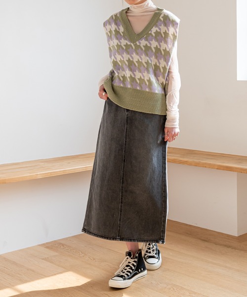 UNE MANSION(ユヌマンション)の「ハウンドトゥースチェック配色ニットベスト(ベスト・レディース・アイボリー/イエロー/オリーブ・FREE)」の14枚目の写真