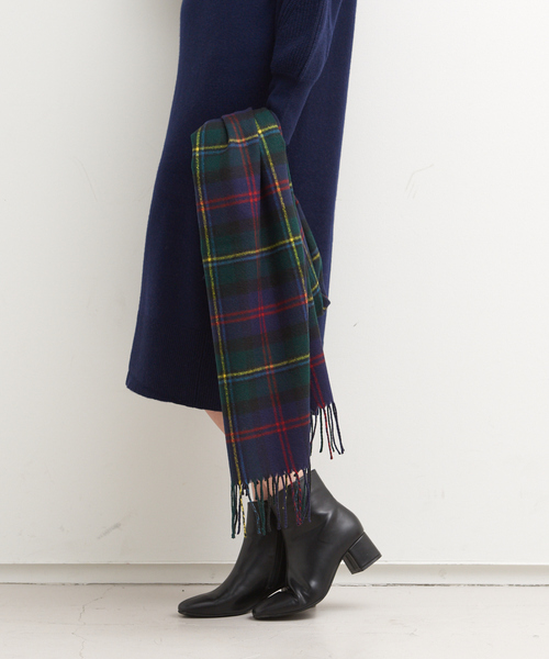 Abahouse Devinette(ドゥヴィネット)の「【9-22 】ウール混タータンチェックストール(ストール/ショール・レディース・ブラック/レッド/グリーン・フリー)」の2枚目の写真