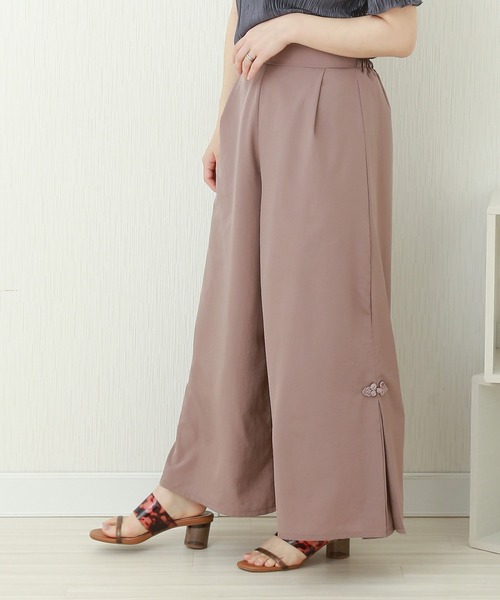 libelle more(リベル モア)の「チャイナ釦ワイドパンツ(その他パンツ・レディース・ブルー/ピンク/ブラック/グレイッシュベージュ/スミクロ・M/L)」の5枚目の写真