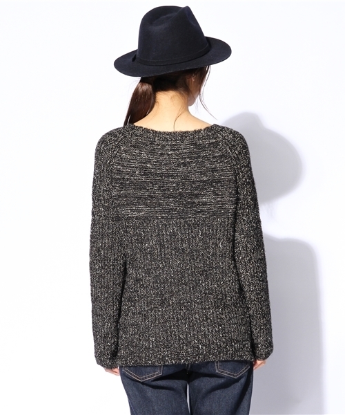 AZUL ENCANTO(アズールエンカント)の「ラメノット起毛オフショル片畦NPO(ニット/セーター・レディース・ブラック系その他/ホワイト系その他・SMALL/MEDIUM/LARGE)」の8枚目の写真