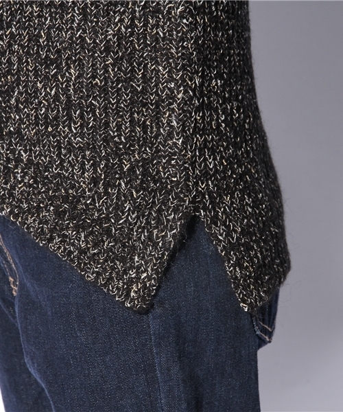 AZUL ENCANTO(アズールエンカント)の「ラメノット起毛オフショル片畦NPO(ニット/セーター・レディース・ブラック系その他/ホワイト系その他・SMALL/MEDIUM/LARGE)」の4枚目の写真