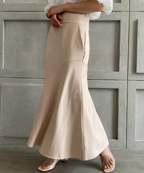 moment+（モーメントプラス）の「エステルストレッチツイルハイウエストマーメイドスカート（スカート・レディース・ライトカーキ/アイボリー/オレンジ/ネイビー/ベージュ・L/M/S）」の13枚目の写真