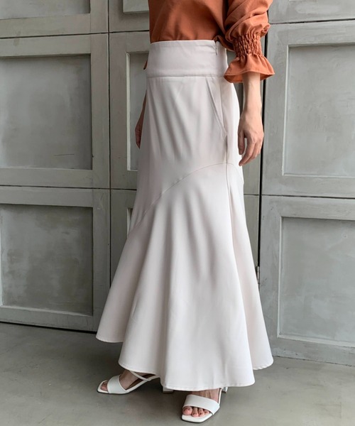 moment+（モーメントプラス）の「エステルストレッチツイルハイウエストマーメイドスカート（スカート・レディース・ライトカーキ/アイボリー/オレンジ/ネイビー/ベージュ・L/M/S）」の7枚目の写真