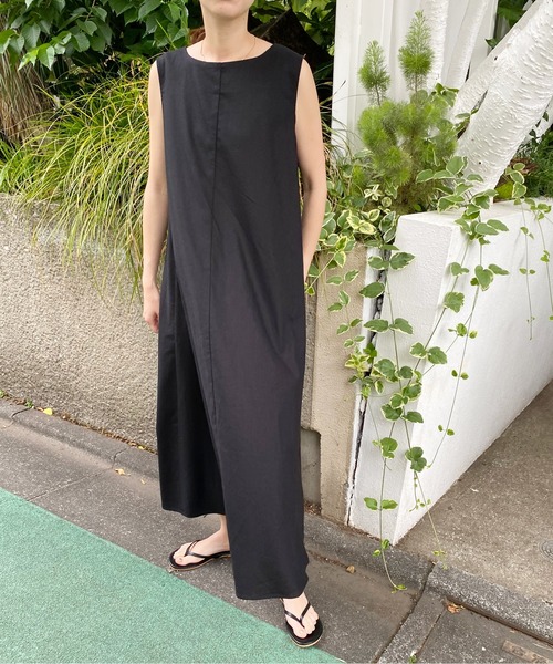 AZUL ENCANTO（アズールエンカント）の「リネンライクフレアノースリワンピース（ワンピース・レディース・ブラック/ベージュ/ブラウン/アイボリー・FREE）」の12枚目の写真