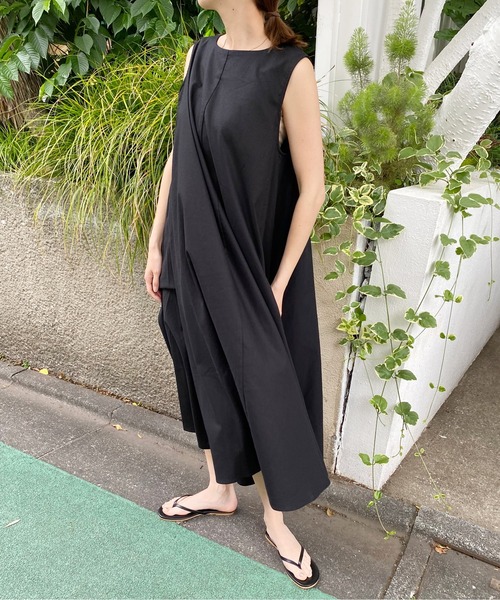 AZUL ENCANTO（アズールエンカント）の「リネンライクフレアノースリワンピース（ワンピース・レディース・ブラック/ベージュ/ブラウン/アイボリー・FREE）」の18枚目の写真