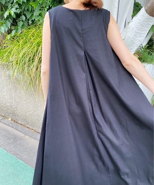 AZUL ENCANTO（アズールエンカント）の「リネンライクフレアノースリワンピース（ワンピース・レディース・ブラック/ベージュ/ブラウン/アイボリー・FREE）」の8枚目の写真