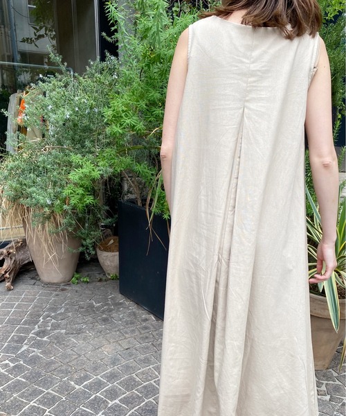 AZUL ENCANTO（アズールエンカント）の「リネンライクフレアノースリワンピース（ワンピース・レディース・ブラック/ベージュ/ブラウン/アイボリー・FREE）」の22枚目の写真