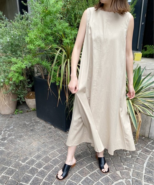 AZUL ENCANTO（アズールエンカント）の「リネンライクフレアノースリワンピース（ワンピース・レディース・ブラック/ベージュ/ブラウン/アイボリー・FREE）」の17枚目の写真