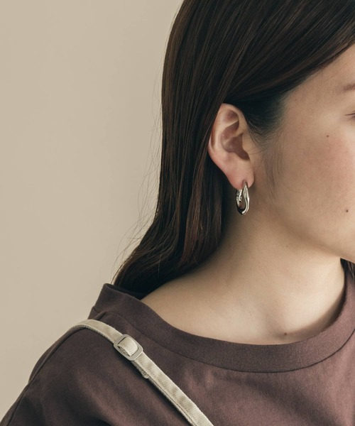 SMELLY（スメリー）の「ネジリダエンワンタッチピアス（ピアス（両耳用）・レディース・シルバー/ゴールド・-）」の13枚目の写真