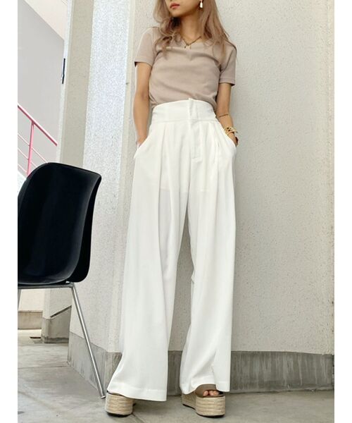 GYDA（ジェイダ）の「BASIC T/S（Tシャツ/カットソー・レディース・ブラック/ベージュ/オフホワイト・FREE）」の18枚目の写真