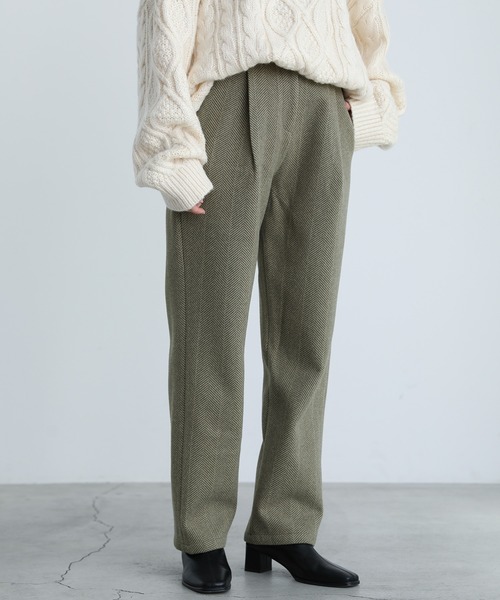 select MOCA（セレクトモカ）の「2021 AW ヘリンボーンシングルタックパンツ（その他パンツ・レディース・ダークブラウン/カーキオリーブ・SMALL/MEDIUM）」の2枚目の写真