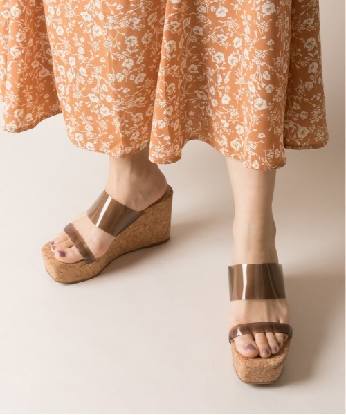 RANDA（ランダ）の「ソフト クリアベルトコルクサンダル（サンダル・レディース・ブラウン/グレー/クリア・LL/S/M/L）」の5枚目の写真