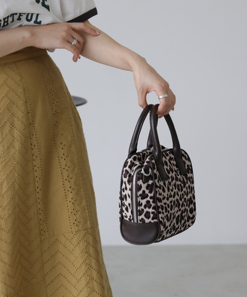 RAY CASSIN（レイカズン）の「スクエアボストンバッグ（ボストンバッグ・レディース・シルバー/ブラック系/ブラウン系・FREE）」の22枚目の写真