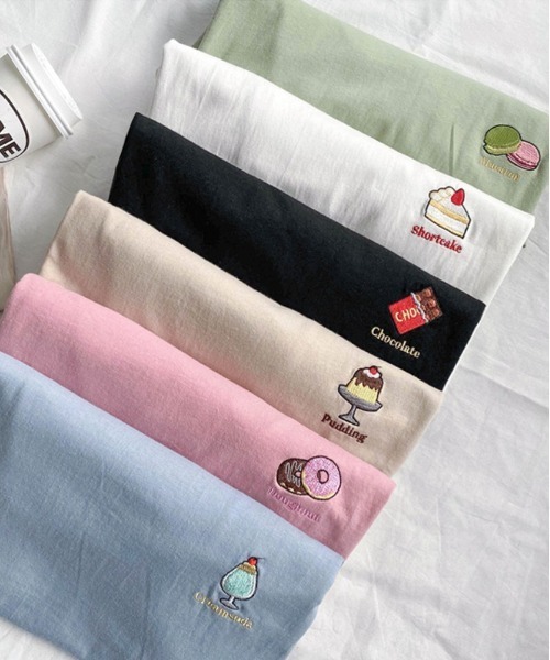 SONA（ソナ）の「3rd Spring×SONYUNARAコラボ おやつ刺繍Tシャツ（Tシャツ/カットソー・レディース・ブラック/ベージュ/グリーン/ブルー/ピンク/アイボリー・FREE）」の14枚目の写真