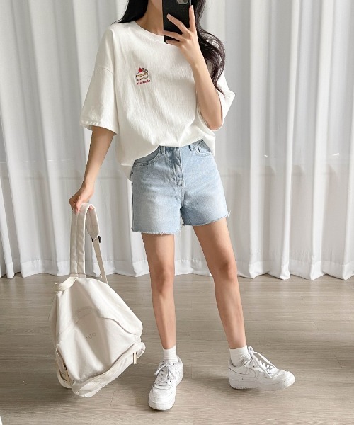 SONA（ソナ）の「3rd Spring×SONYUNARAコラボ おやつ刺繍Tシャツ（Tシャツ/カットソー・レディース・ブラック/ベージュ/グリーン/ブルー/ピンク/アイボリー・FREE）」の21枚目の写真