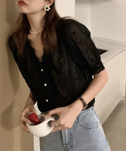 MANGROVE(マングローブ)の「フェミニンレースシアー半袖ブラウス(シャツ/ブラウス・レディース・ブラック/ナチュラル・FREE)」の9枚目の写真