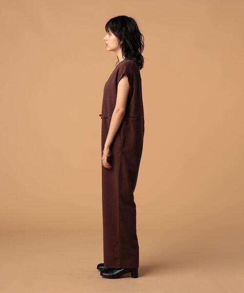 FEELING MADE（フィーリングメイド）の「FEELING MADE エアリースウェット Vネック サロペット（サロペット/オーバーオール・レディース・ダークブラウン/ブラック・SMALL/MEDIUM/LARGE）」の9枚目の写真