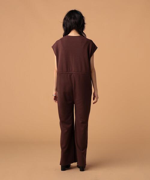 FEELING MADE（フィーリングメイド）の「FEELING MADE エアリースウェット Vネック サロペット（サロペット/オーバーオール・レディース・ダークブラウン/ブラック・SMALL/MEDIUM/LARGE）」の10枚目の写真