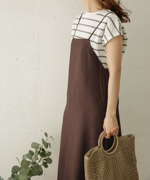 URBAN RESEARCH DOORS(アーバンリサーチドアーズ)の「トラペーズキャミソールワンピース(ワンピース・レディース・ブラウン/カーキ/ブラック・ONE)」の21枚目の写真