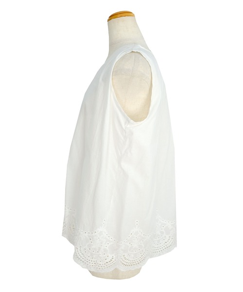 ＡＮＤＪ（アンドジェイ）の「裾スカラップ刺繍レースAラインコットンチュニック（タンクトップ・レディース・ホワイト/ブラック・M）」の11枚目の写真