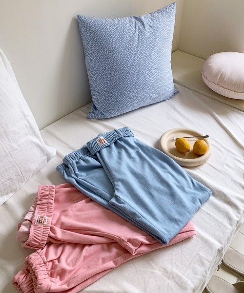 chuu（チュー）の「CHUU ウエストバンディングジョガーパンツ（スウェットパンツ・レディース・スカイブルー/ピンク/霜降りグレー・FREE）」の17枚目の写真