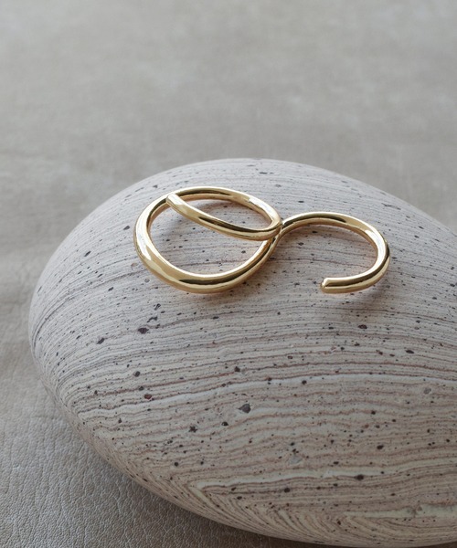 GOLDY（ゴールディ）の「フック ライン ダブル リング（リング・レディース・シルバー/ゴールド/その他1・FREE）」の3枚目の写真