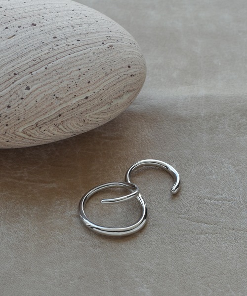 GOLDY（ゴールディ）の「フック ライン ダブル リング（リング・レディース・シルバー/ゴールド/その他1・FREE）」の5枚目の写真