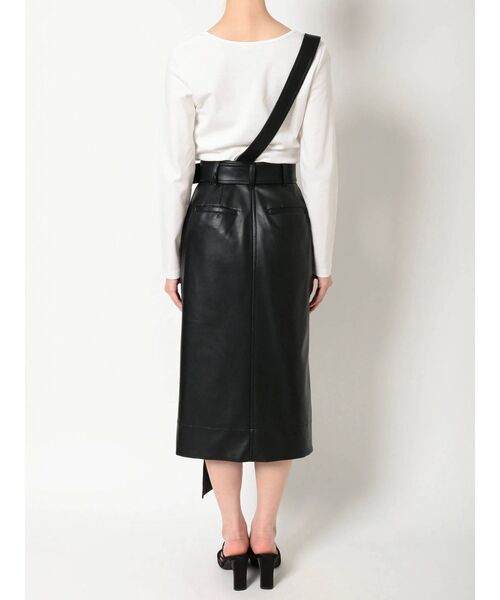 EVRIS(エヴリス)の「アシメレザーライクミディスカート(スカート・レディース・アイボリー/ブラック・SMALL/MEDIUM)」の11枚目の写真