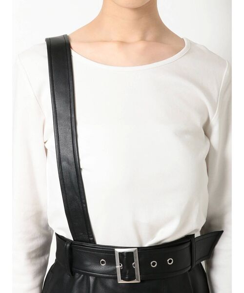 EVRIS(エヴリス)の「アシメレザーライクミディスカート(スカート・レディース・アイボリー/ブラック・SMALL/MEDIUM)」の12枚目の写真