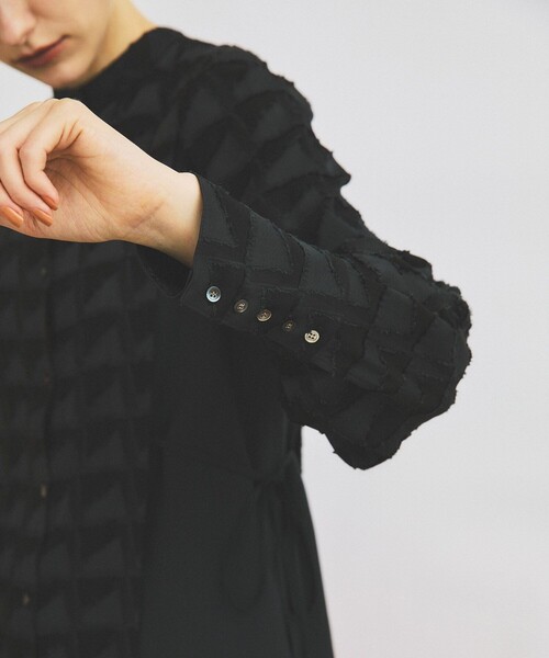 INella（イネラ）の「【INella(イネラ)】2WAYジャガードブラウス（シャツ/ブラウス・レディース・ブラック/グリーン・FREE）」の21枚目の写真