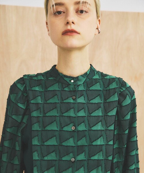 INella（イネラ）の「【INella(イネラ)】2WAYジャガードブラウス（シャツ/ブラウス・レディース・ブラック/グリーン・FREE）」の22枚目の写真