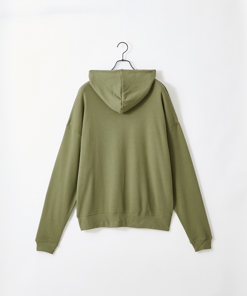 Kappa（カッパ）の「Kappa / カッパ 別注 ロゴ刺繍 ビッグシルエット 裏毛プルオーバーパーカー（パーカー・メンズ・杢グレー/ホワイト/ライトオリーブ/ブラック・FREE）」の22枚目の写真