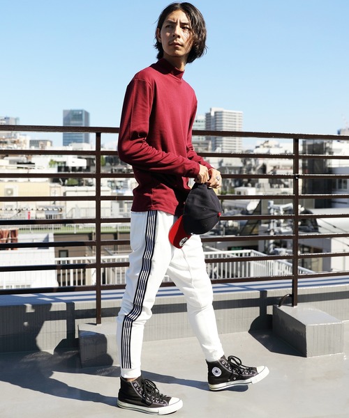 ８(eight)（エイト）の「スムースハイネック（Tシャツ/カットソー・メンズ・オフホワイト/ブラック/グレー/ワインレッド/ベージュ/グレイッシュベージュ・MEDIUM/LARGE/X-LARGE）」の7枚目の写真