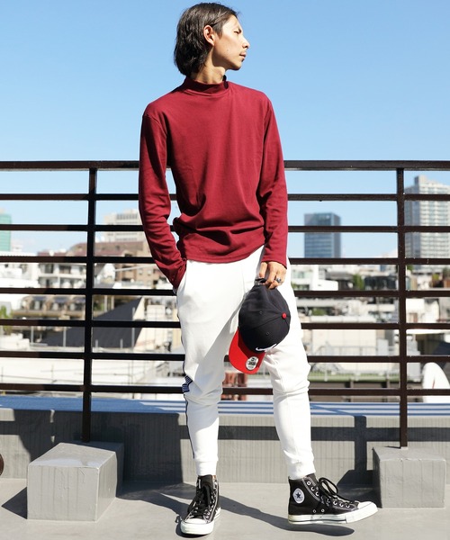 ８(eight)（エイト）の「スムースハイネック（Tシャツ/カットソー・メンズ・オフホワイト/ブラック/グレー/ワインレッド/ベージュ/グレイッシュベージュ・MEDIUM/LARGE/X-LARGE）」の9枚目の写真