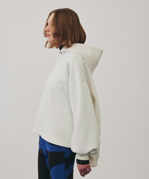 UNITED TOKYO（ユナイテッドトウキョウ）の「サイドスリットオーバーシルエットパーカー（パーカー・レディース・ホワイト/ブラック/イエロー・FREE）」の8枚目の写真