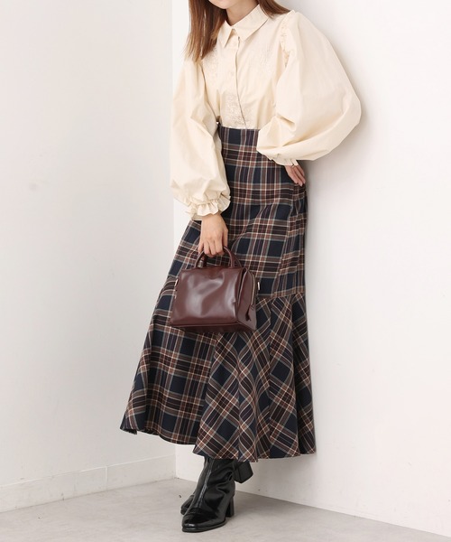 one after another NICE CLAUP（ワンアフターアナザーナイスクラップ）の「チューブハンドルスクエアミニバッグ（ショルダーバッグ・レディース・ダークブラウン/アイボリー/ピンク・FREE）」の13枚目の写真