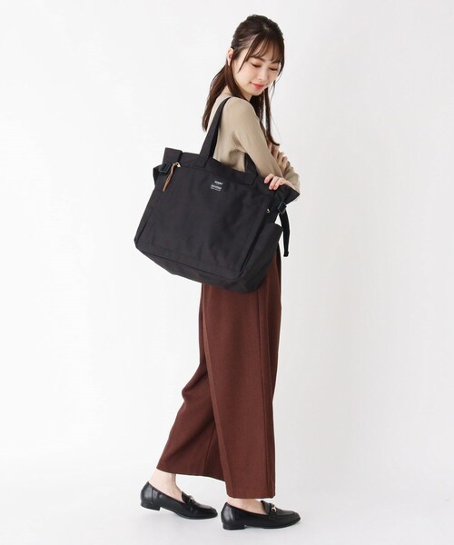one'sterrace(ワンズテラス)の「anello POST 10Pポケットトートバッグ(トートバッグ・レディース・ブラック/グレー系・99)」の5枚目の写真