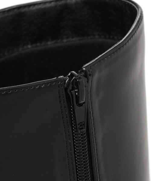 LAKOLE(ラコレ)の「フェイクレザーロングブーツ / 238692(ブーツ・レディース・ブラック/サンドベージュ・LARGE/MEDIUM)」の21枚目の写真