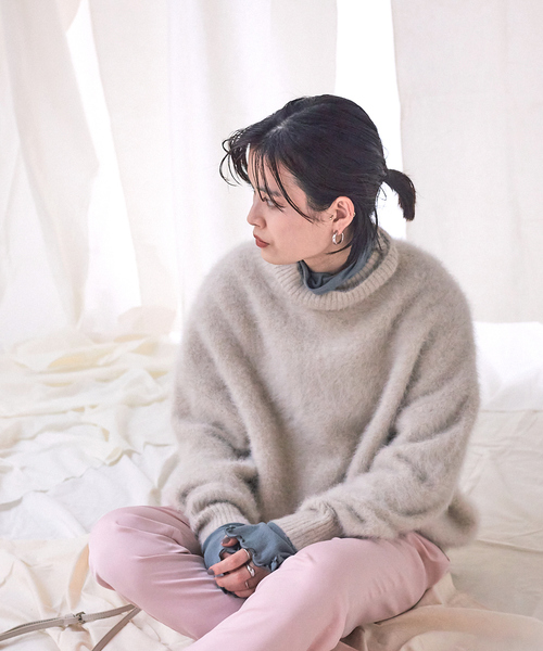 Rouge vif(ルージュヴィフ)の「FOXタートルニットプルオーバー(ニット/セーター・レディース・アイボリー/ラベンダー/ブラック・フリー)」の2枚目の写真