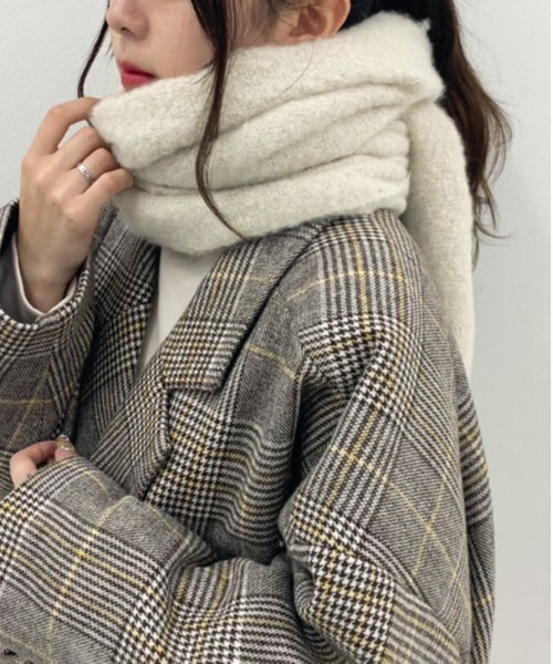 PairPair(ペアペア)の「もこもこマフラー(ユニセックス)(マフラー・レディース・アイボリー/ライトベージュ・FREE)」の1枚目の写真