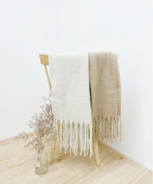 PairPair(ペアペア)の「もこもこマフラー(ユニセックス)(マフラー・レディース・アイボリー/ライトベージュ・FREE)」の12枚目の写真