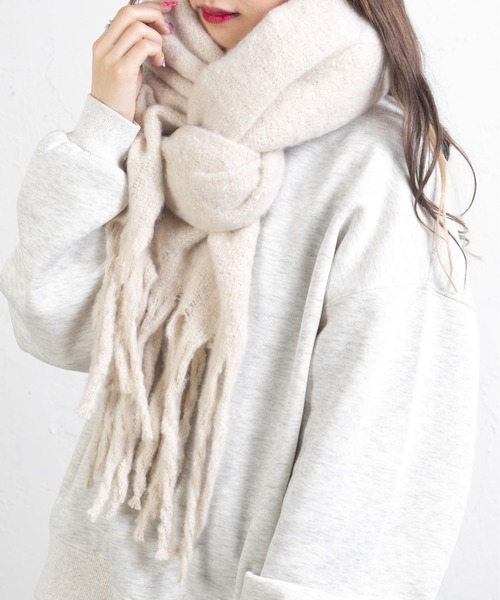 PairPair(ペアペア)の「もこもこマフラー(ユニセックス)(マフラー・レディース・アイボリー/ライトベージュ・FREE)」の14枚目の写真