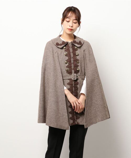 axes femme(アクシーズファム)の「クラシックケープコート(ダッフルコート・レディース・ブラウン/ワイン/チャコール・MEDIUM)」の6枚目の写真