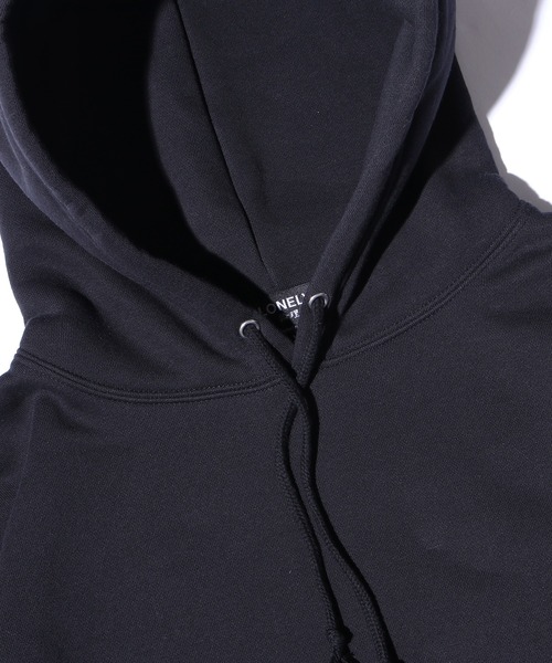 LONELY/論理(ロンリー)の「LONELY(論理)/ロンリー YAMU2 HD パーカー オ-ルドスクールロゴ刺繍 病む街 バックプリント 裏起毛(パーカー・メンズ・バーガンディー/ブラック・XL/L/XXL)」の6枚目の写真