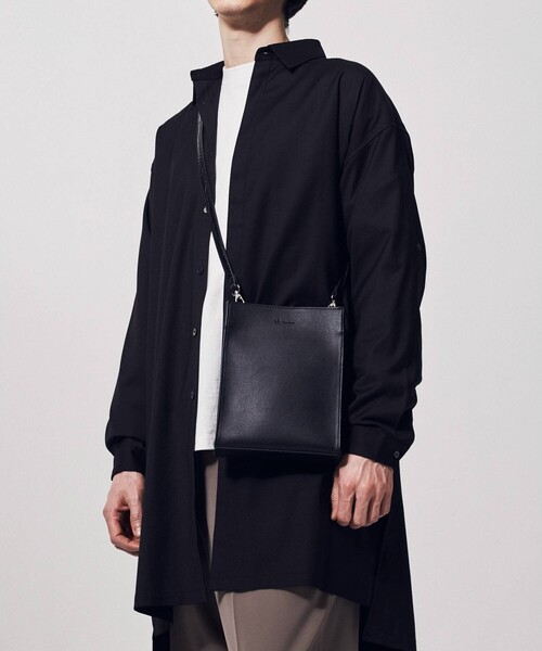 tk.TAKEO KIKUCHI（ティーケータケオキクチ）の「◆スクエアボックスショルダーバッグ（ショルダーバッグ・メンズ・ブラック/ブラック系/ブラック系8/ダークグリーン系/ベージュ/ベージュ系3/ブラック系3・00）」の2枚目の写真