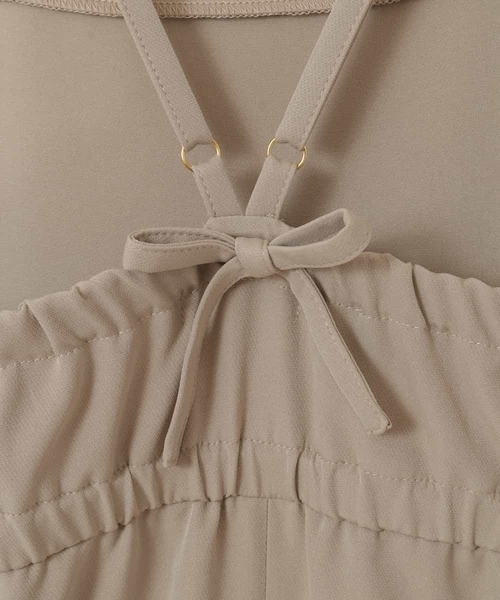 a.v.v（アーヴェヴェ）の「[120-130]バックリボンワイドサロペット（サロペット/オーバーオール・キッズ・ベージュ/ブルー・130/120）」の3枚目の写真