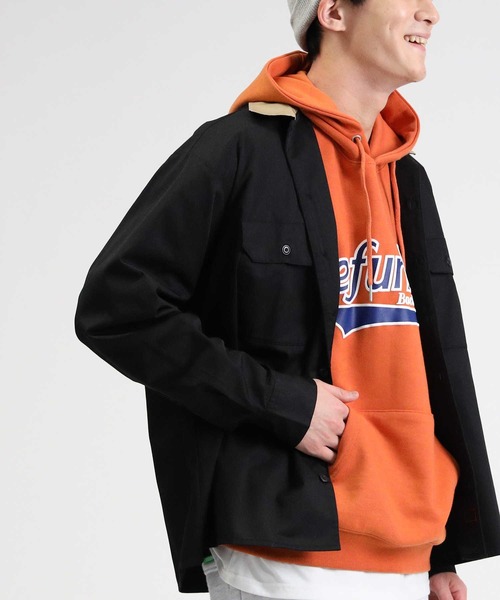 Dickies（ディッキーズ）の「【Dickies】ワークシャツ（シャツ/ブラウス・メンズ・サックスブルー/ベージュ/ブラック・M/L）」の2枚目の写真