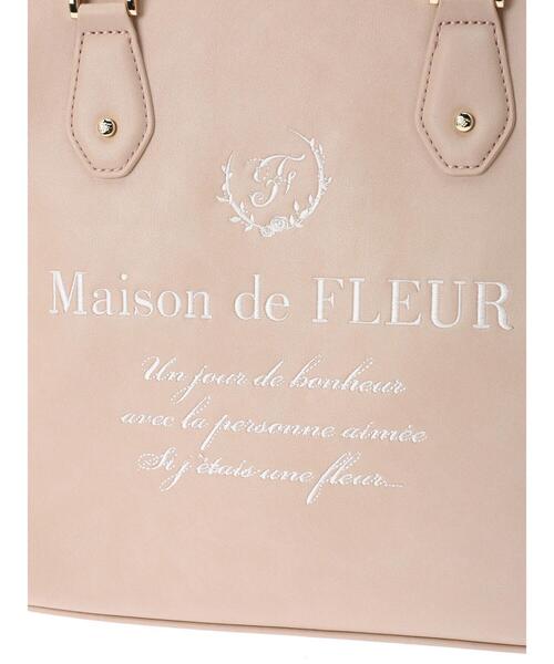 Maison de FLEUR（メゾンドフルール）の「EC限定マテリアル合皮トートバッグ（トートバッグ・レディース・ブラック/ベージュ・FREE）」の9枚目の写真