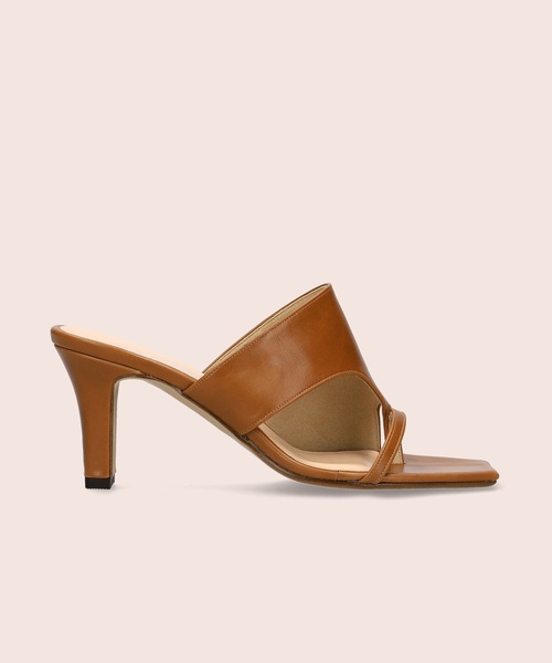 MAMIAN（マミアン）の「甲深トングミュール サンダル (7.0cmヒール)（サンダル・レディース・ブラック/キャメル・S/L/M/LL）」の7枚目の写真